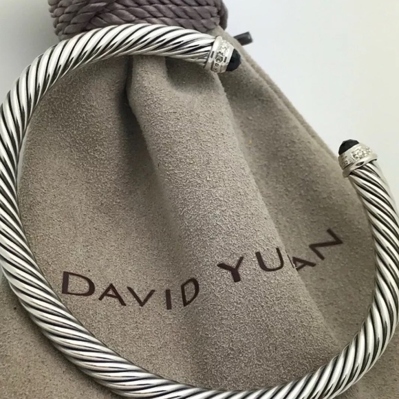 DAVID YURMAN • Black Onyx Diamond Cuff Bracelet - Picture 7 of 8